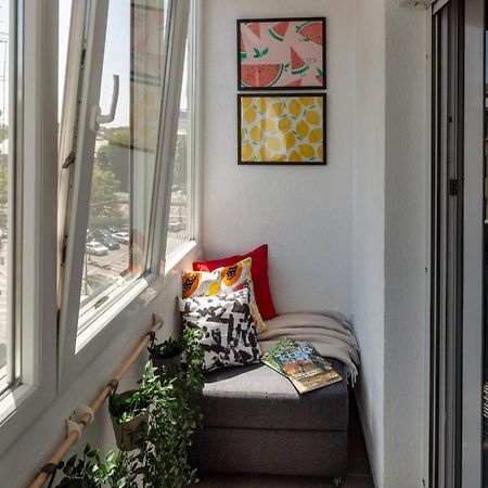 Modern 1Br Apt In The Old Town: The Perfect Choice ブカレスト エクステリア 写真