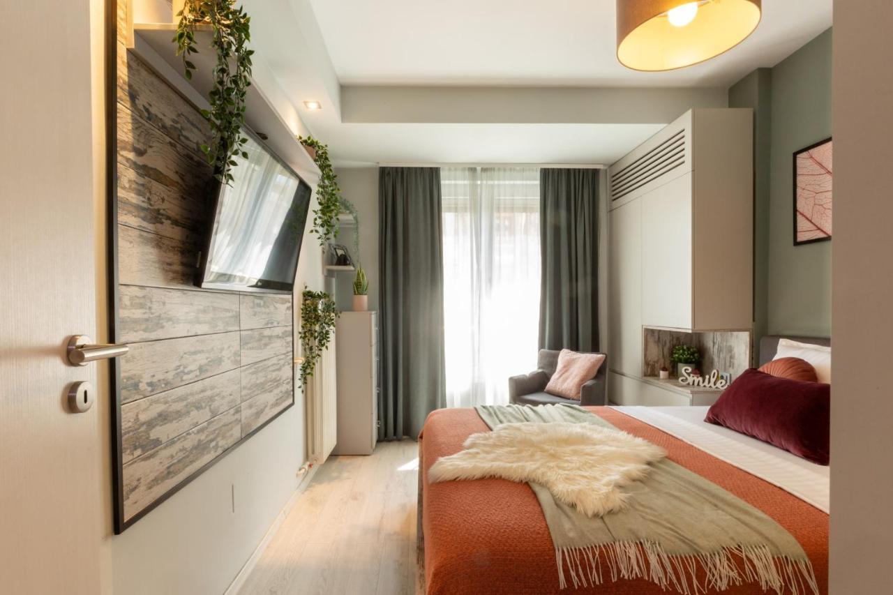 Modern 1Br Apt In The Old Town: The Perfect Choice ブカレスト エクステリア 写真