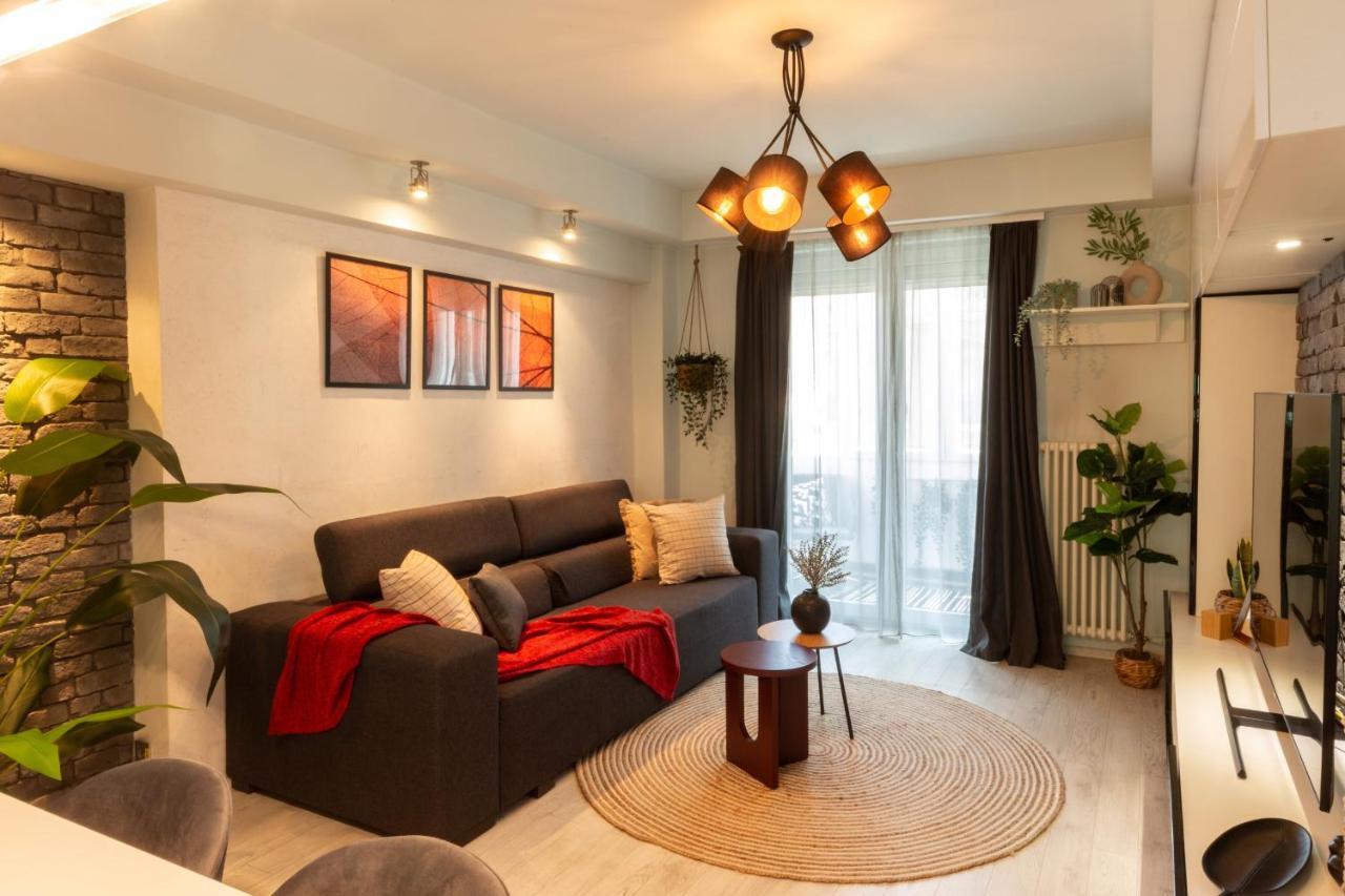 Modern 1Br Apt In The Old Town: The Perfect Choice ブカレスト エクステリア 写真
