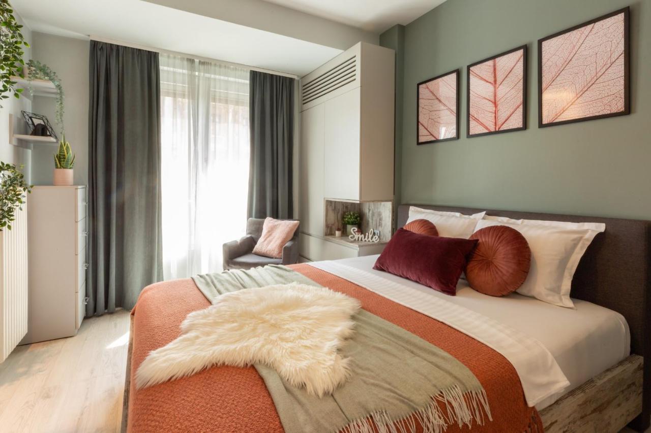 Modern 1Br Apt In The Old Town: The Perfect Choice ブカレスト エクステリア 写真