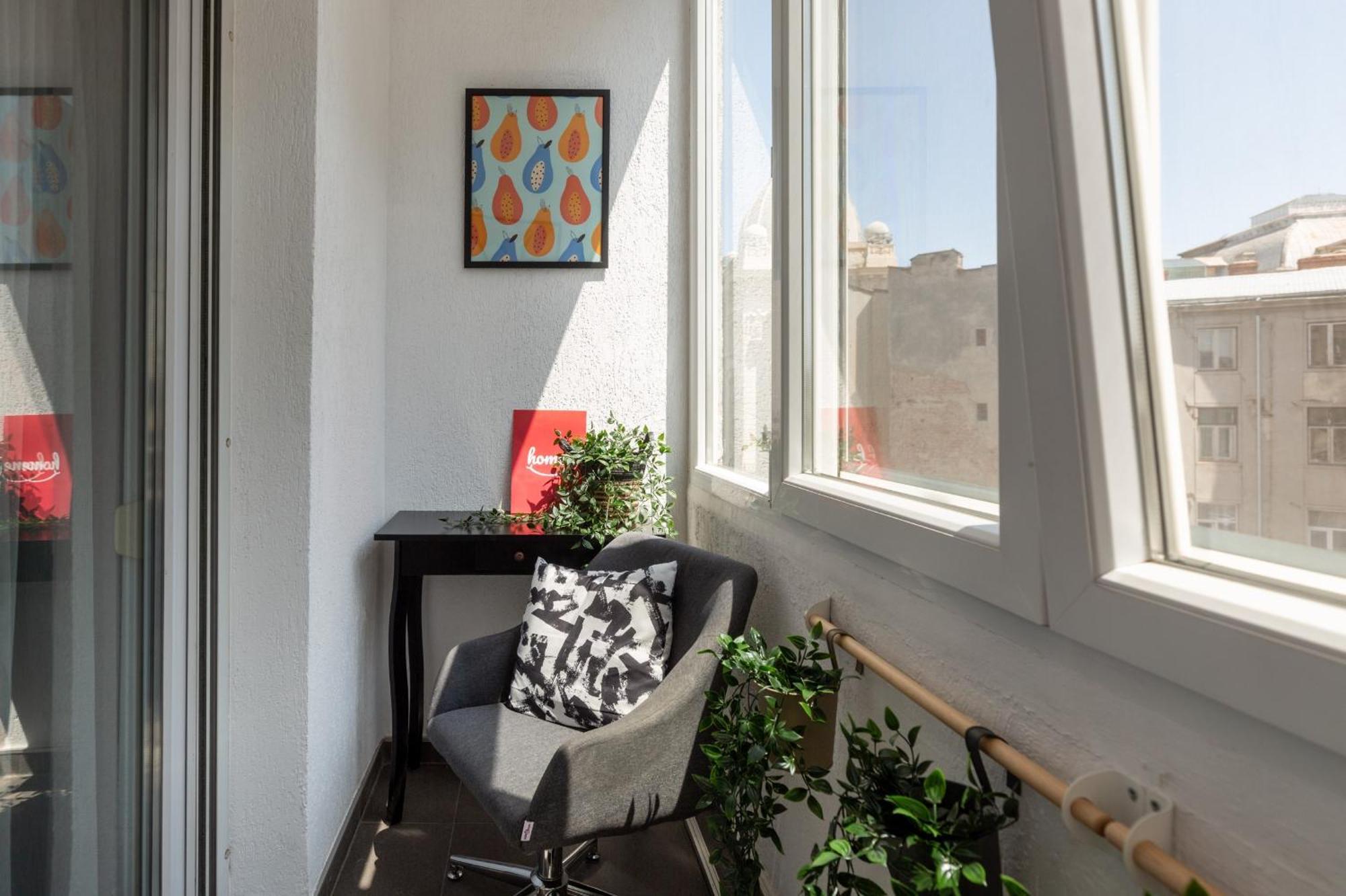 Modern 1Br Apt In The Old Town: The Perfect Choice ブカレスト エクステリア 写真