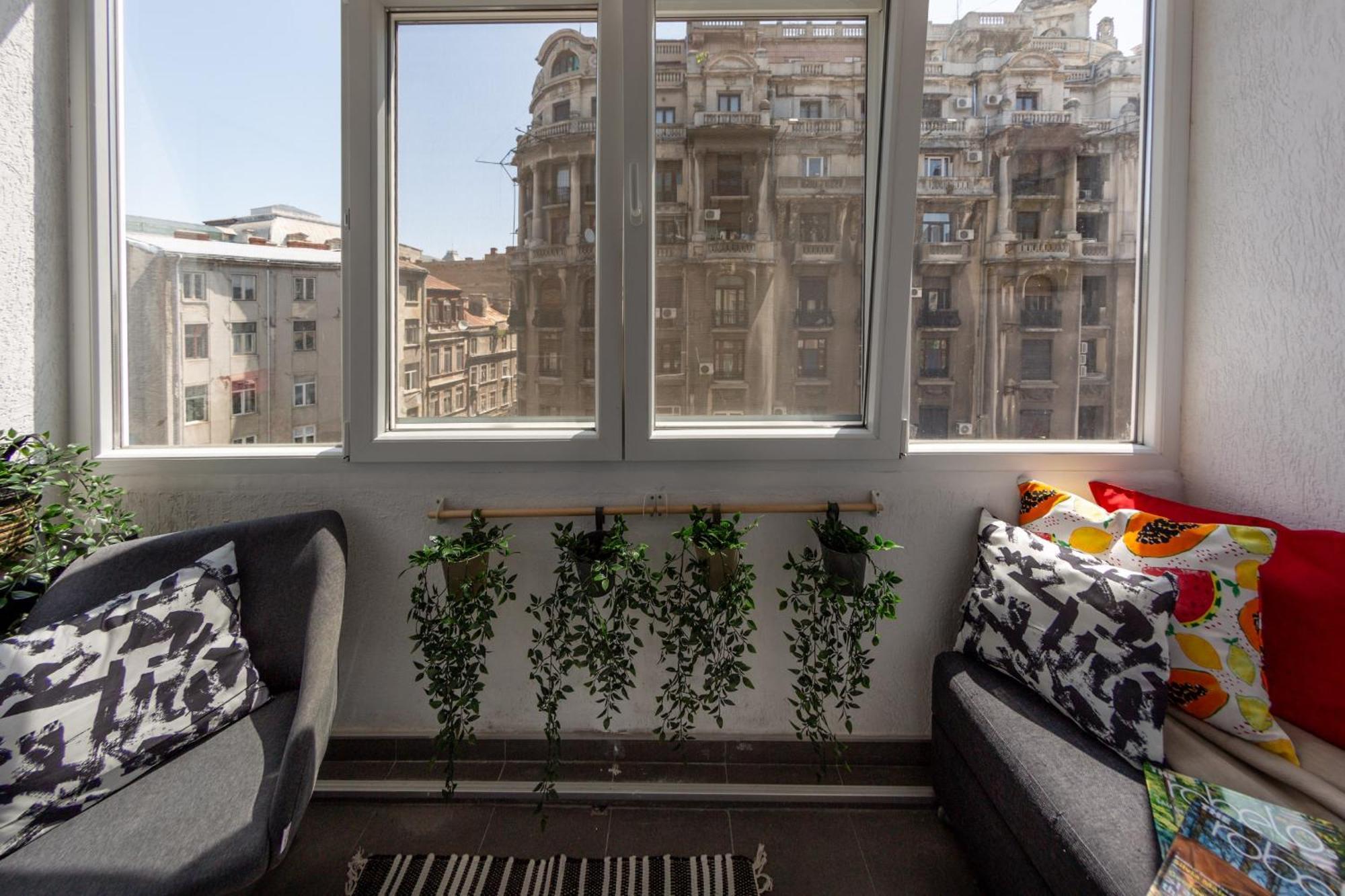 Modern 1Br Apt In The Old Town: The Perfect Choice ブカレスト エクステリア 写真