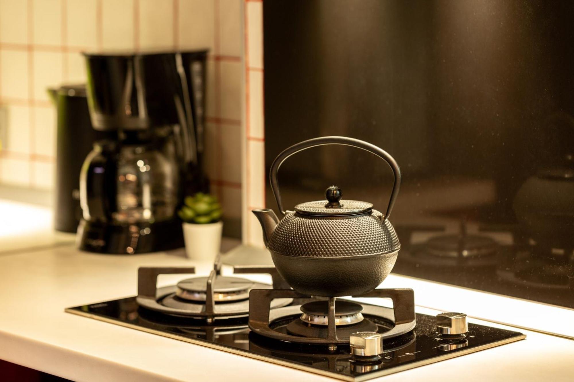 Modern 1Br Apt In The Old Town: The Perfect Choice ブカレスト エクステリア 写真