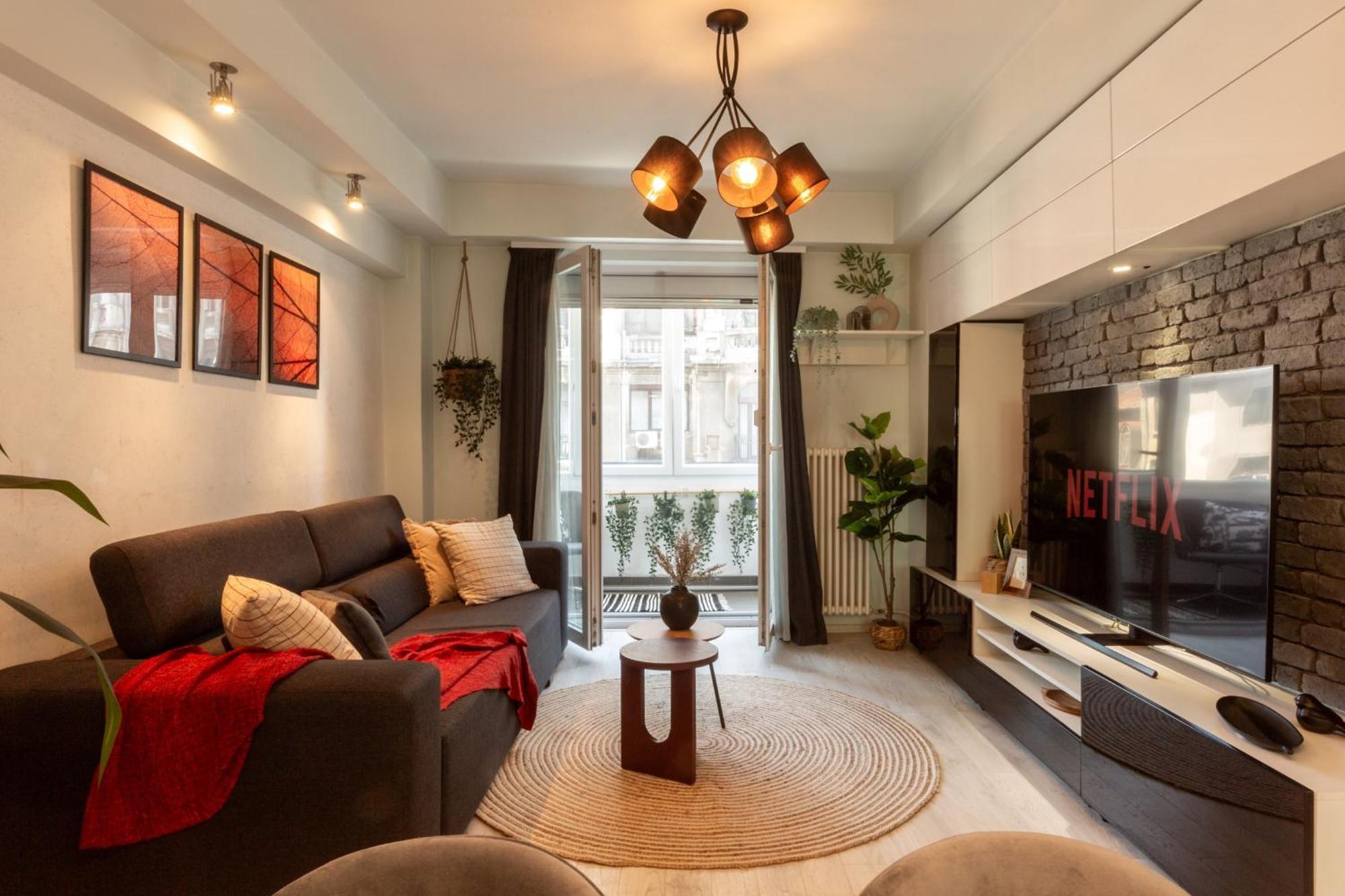 Modern 1Br Apt In The Old Town: The Perfect Choice ブカレスト エクステリア 写真