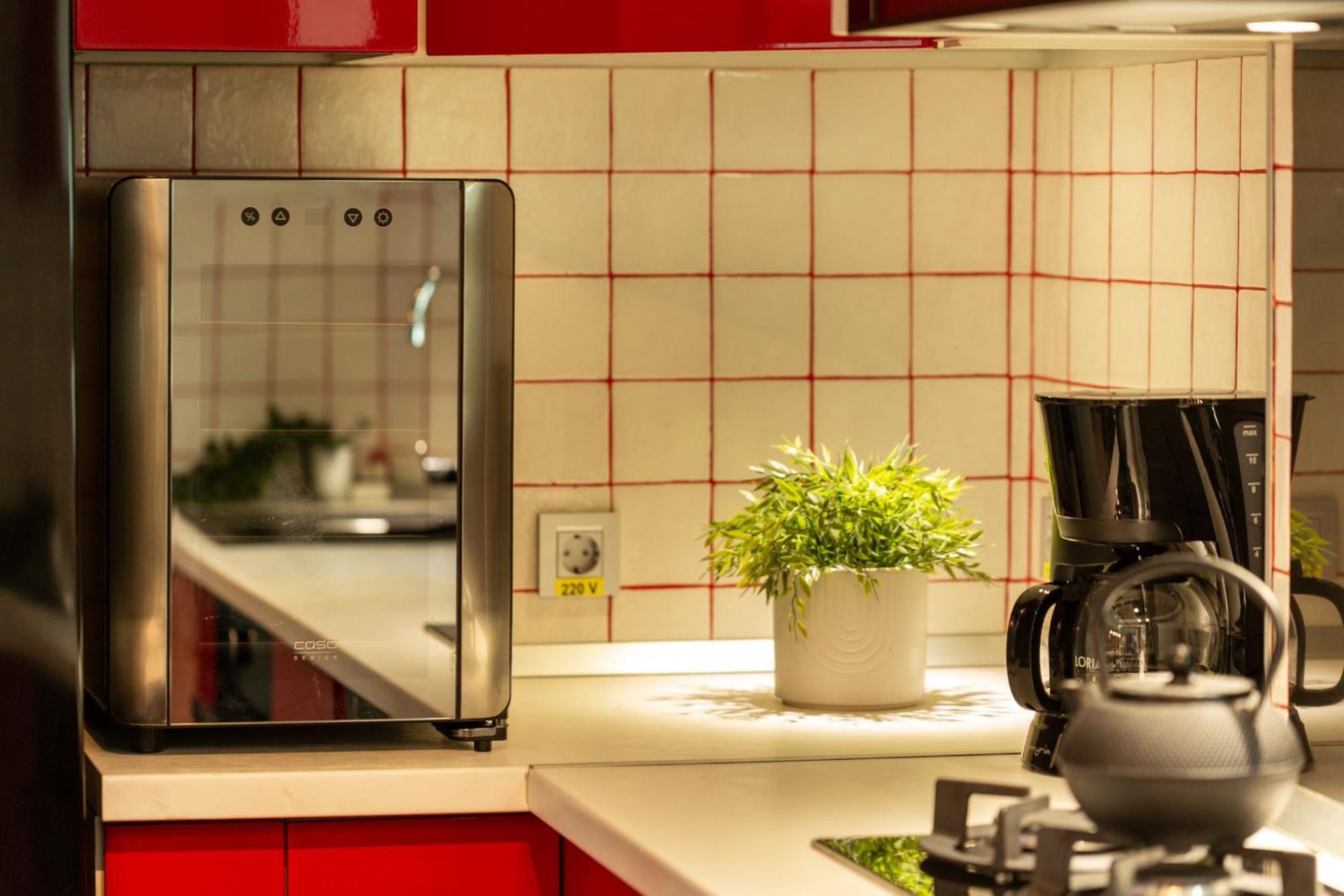 Modern 1Br Apt In The Old Town: The Perfect Choice ブカレスト エクステリア 写真